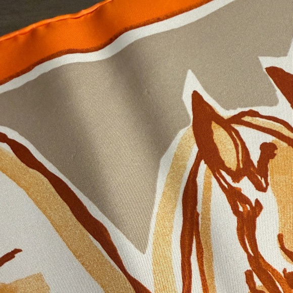 HERMES LIBRE COMM PEGASE SILK SCARF 90 USED Orange-Beige-Fauve - Picture 6 of 13